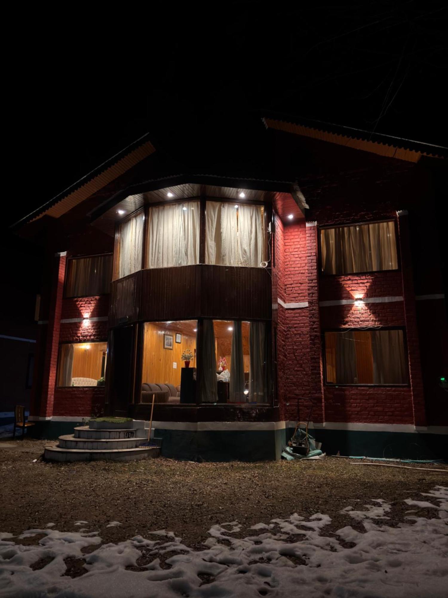 The Pinus Resort Pahalgām Екстериор снимка