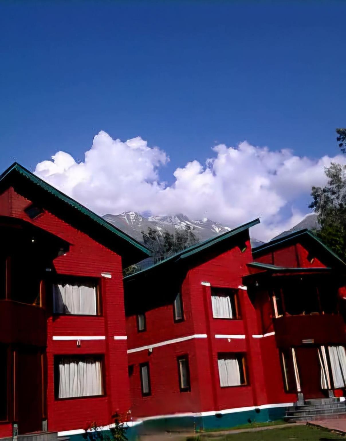 The Pinus Resort Pahalgām Екстериор снимка