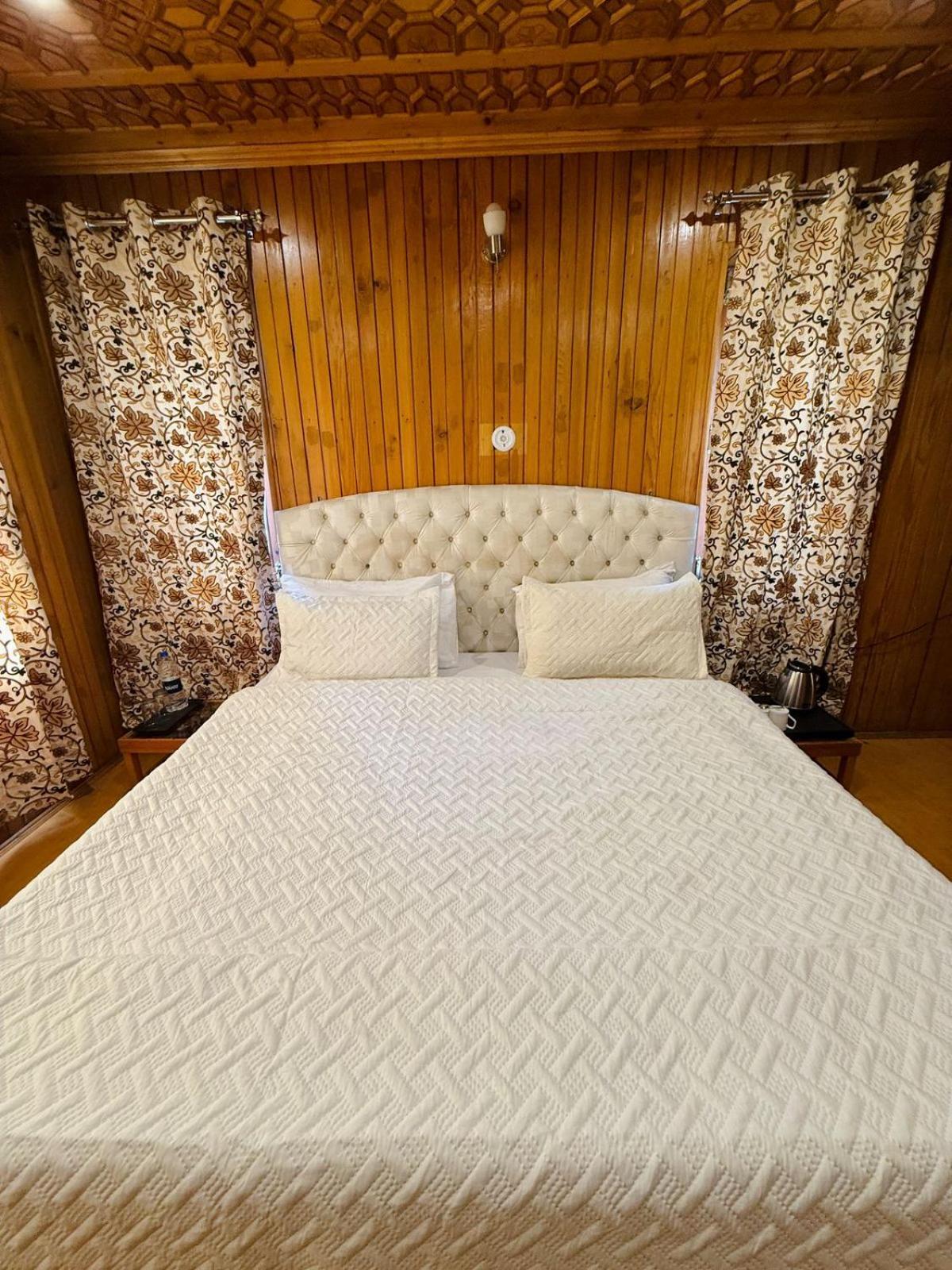 The Pinus Resort Pahalgām Екстериор снимка