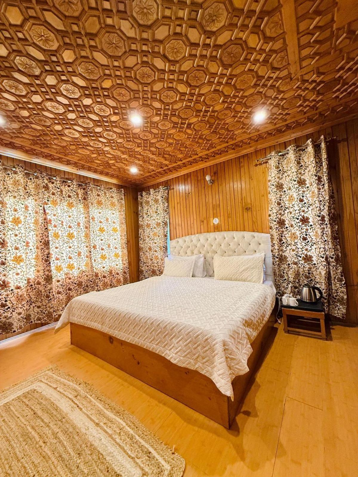 The Pinus Resort Pahalgām Екстериор снимка